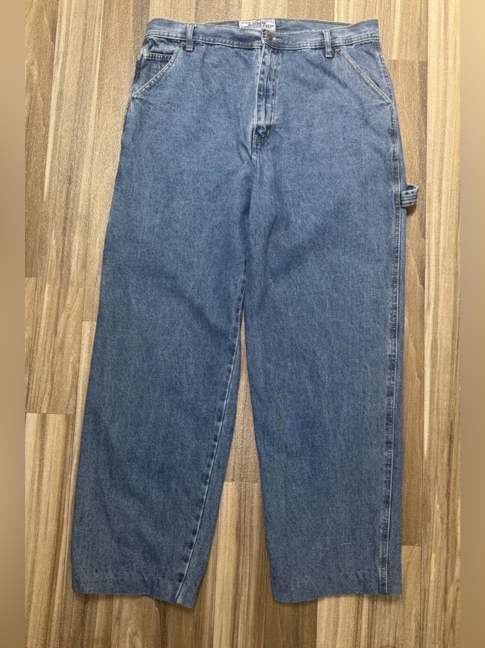 Steve & Barry's Men's Distressed Jeans
Carpenter Pants Wide Leg Measures 34x31 - Picture 2 of 9